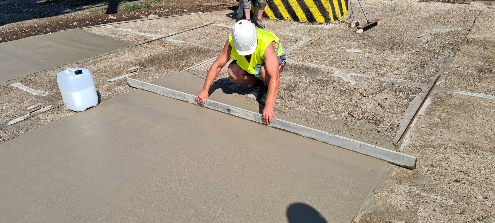 Betonfelület javítás és kopásálló bevonat alkalmazása